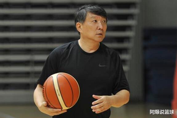 制裁王治郅，硬拖姚明，为了让中国篮球，信兰成究竟都做了什么？(3)