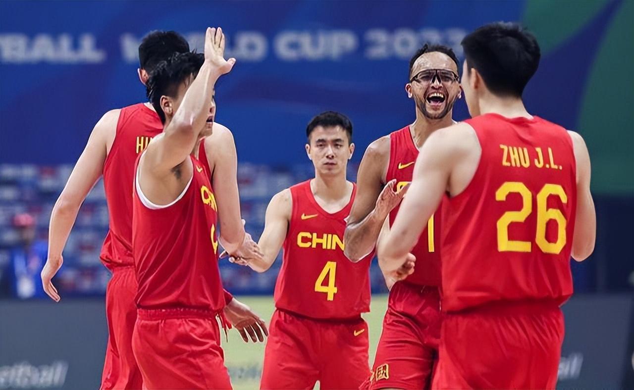 中国女篮的实力为什么比中国男篮强？(2)
