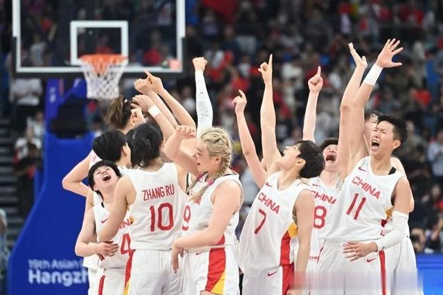 中国女篮迎战立陶宛！对方扬言要让女篮难堪，没想到上来就尴尬了(2)