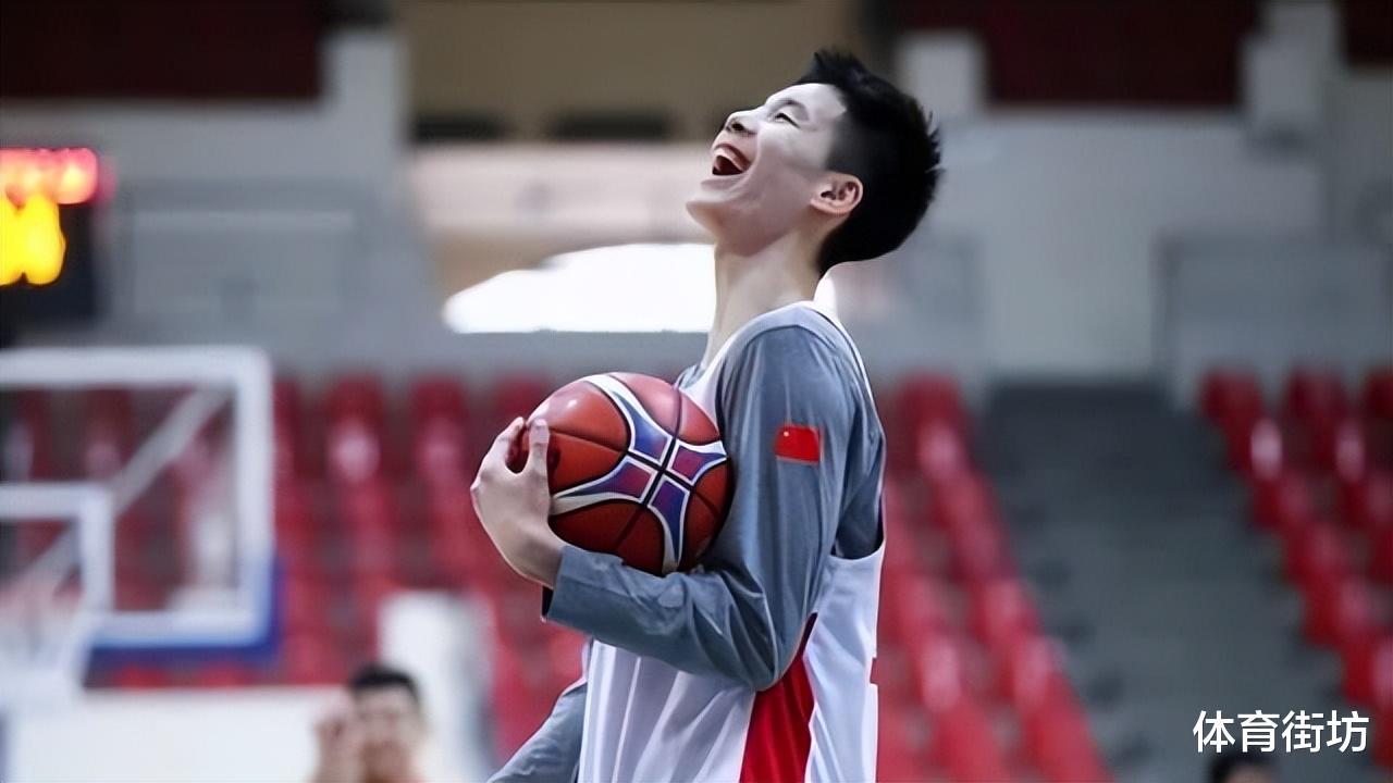 高开低走！郭昊文离开上海男篮一队，在发展联盟爆发，狂砍29分！(3)