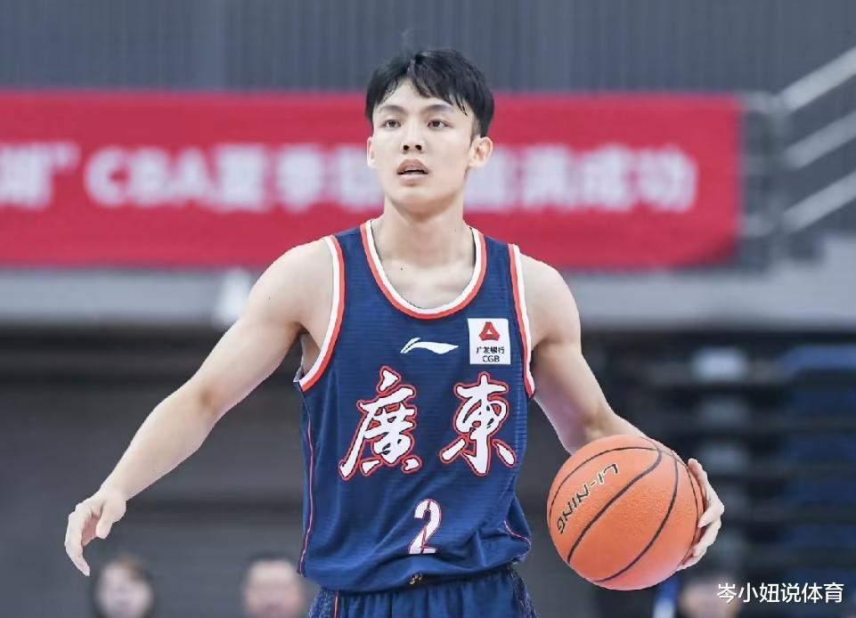 徐杰是中国男篮目前最好的控卫？矮个子里拔高个了(3)