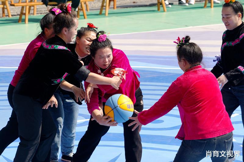 贵州雷山：再创姑妈篮球赛！玩出民族体育新花样，快来看看！(6)