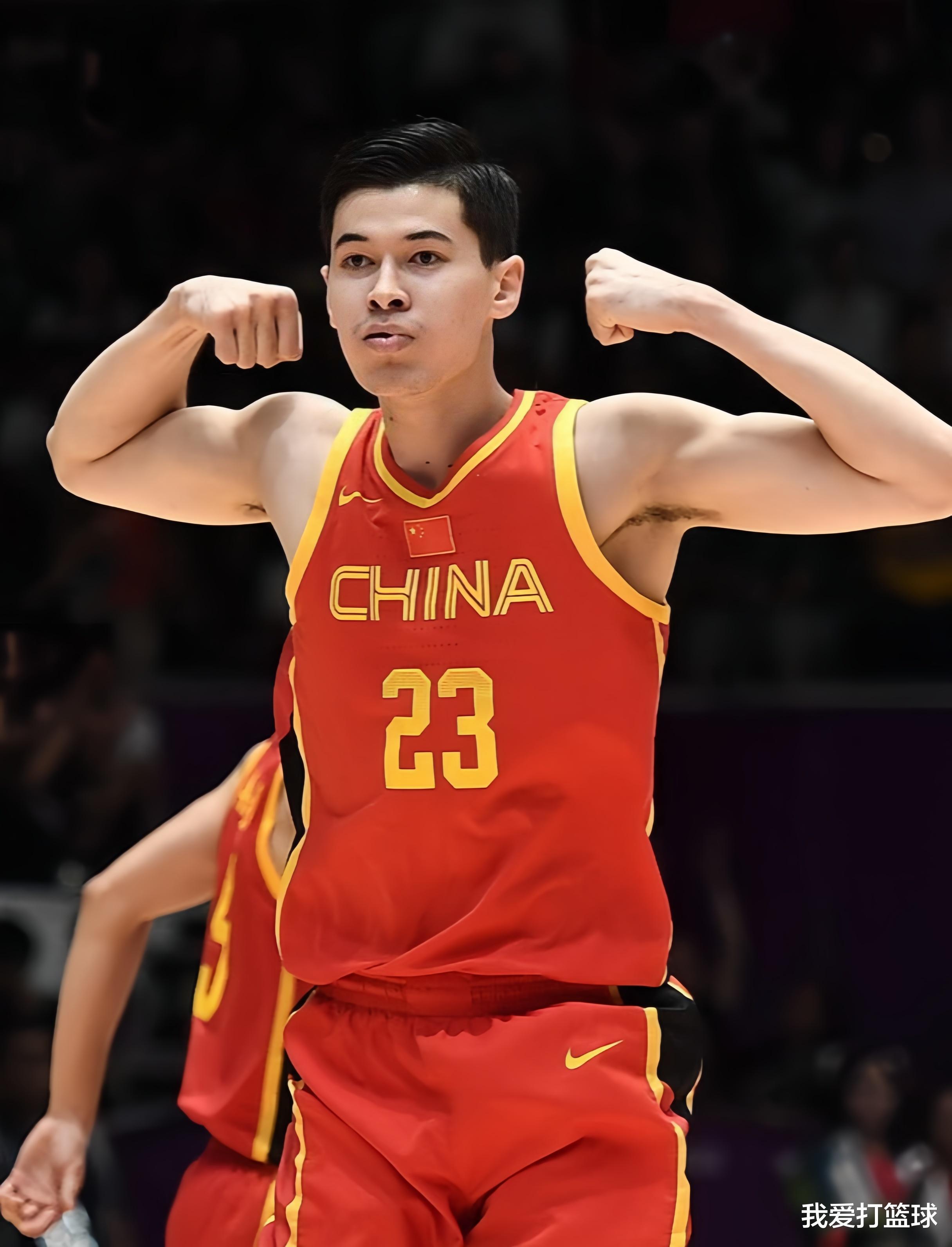 中国男篮公布球衣号！沙拉木穿回23号，胡明轩3号，核心阵容确定(1)