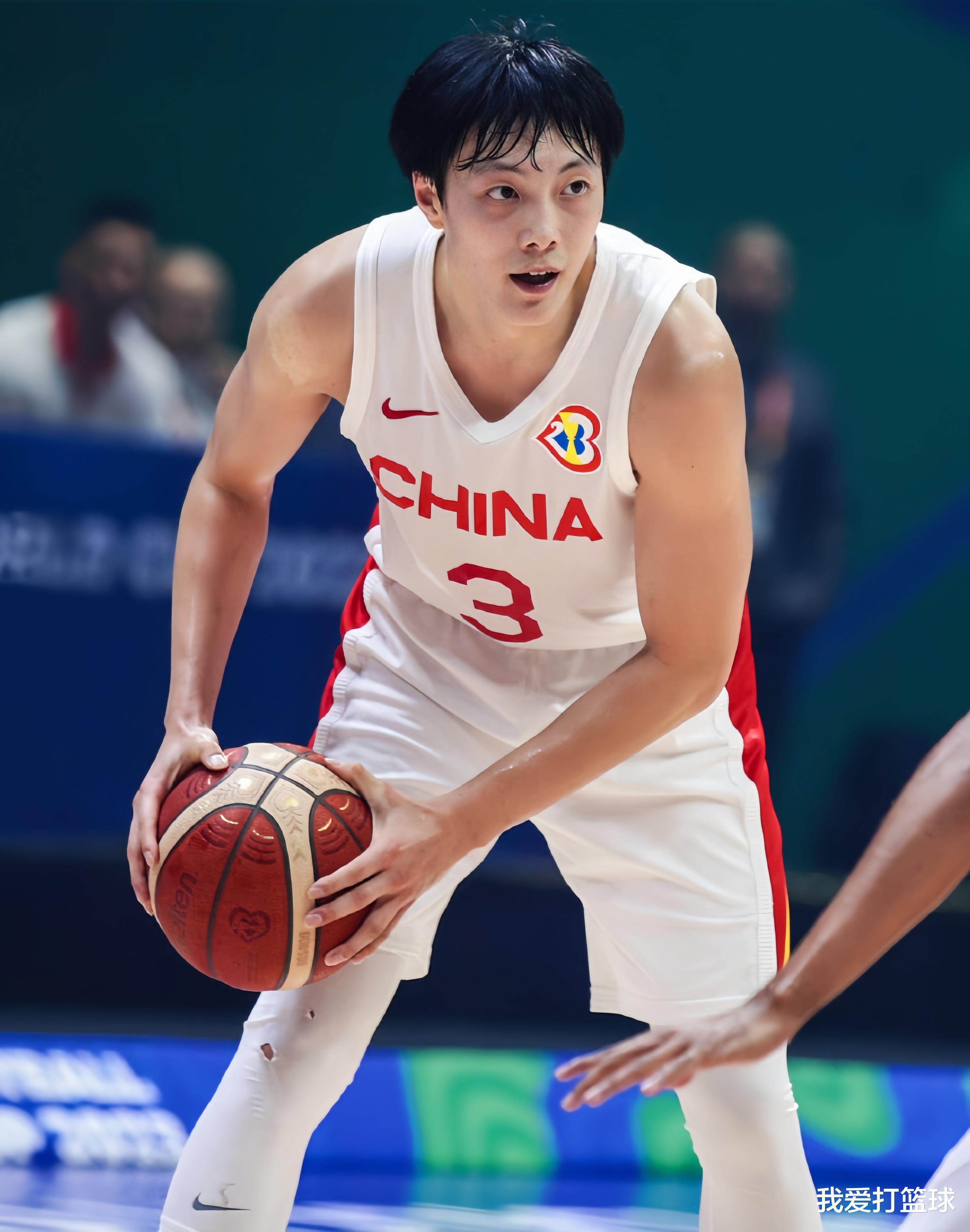 中国男篮公布球衣号！沙拉木穿回23号，胡明轩3号，核心阵容确定(3)