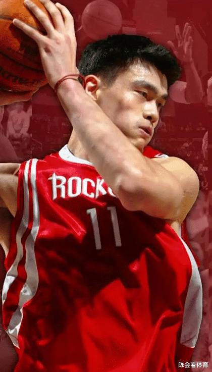 姚明是不是中国男篮历史上最强的球员了？就名气而言，绝对是(2)