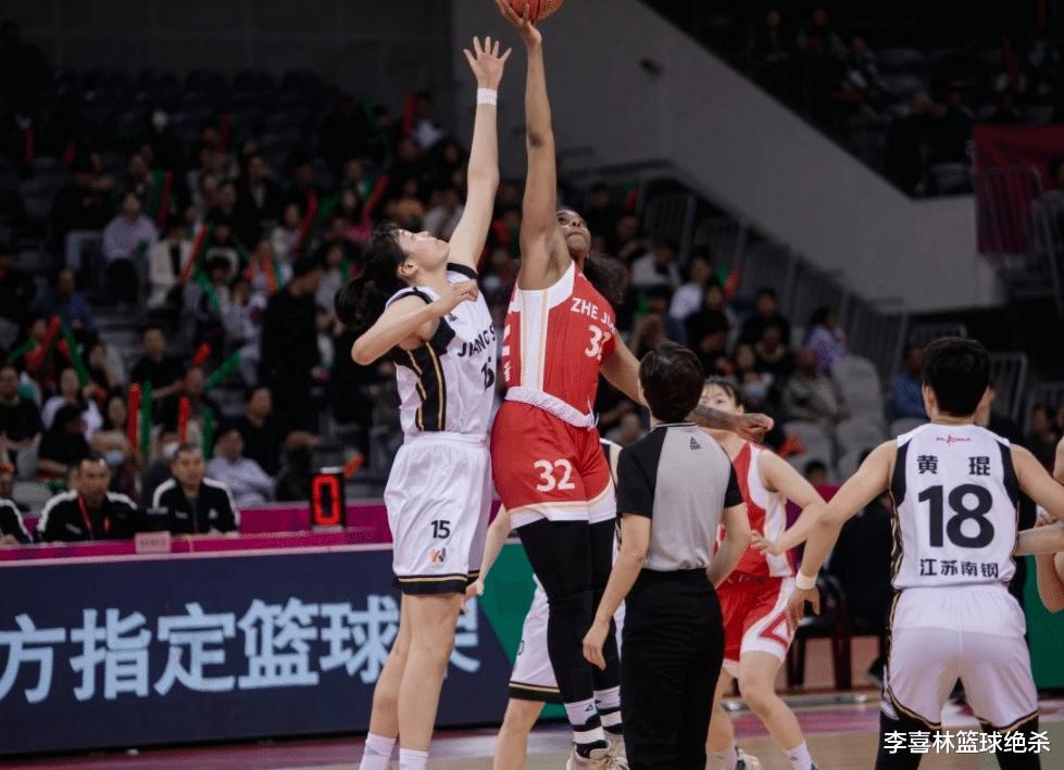 轰21+4！中国女篮又一24岁2米王牌崛起，李月汝最佳替身是她？(2)
