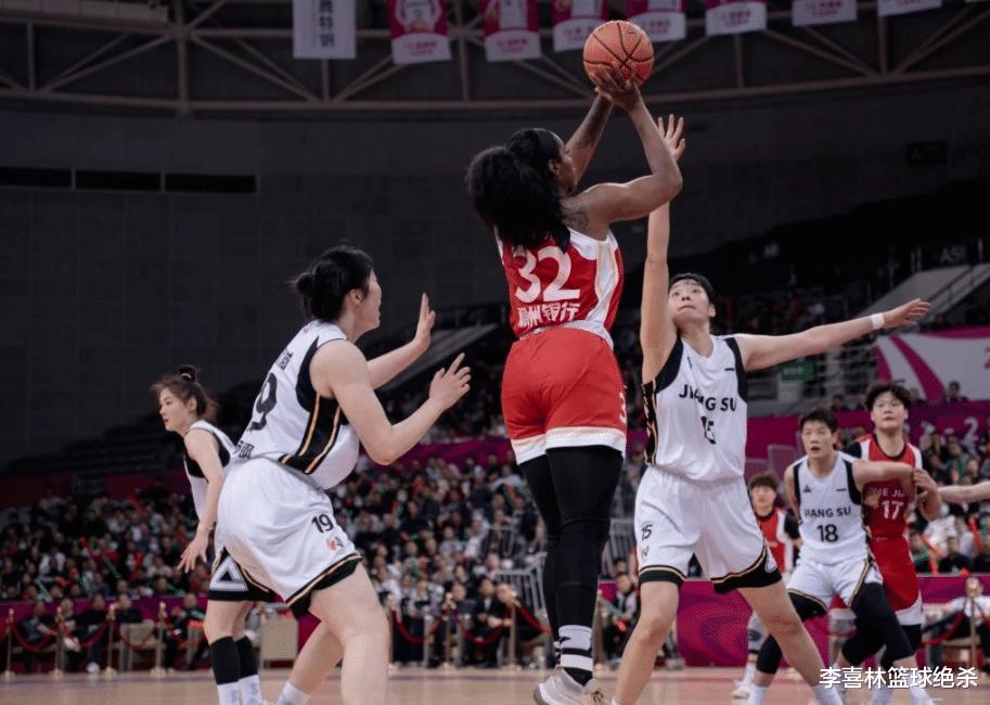 轰21+4！中国女篮又一24岁2米王牌崛起，李月汝最佳替身是她？(3)