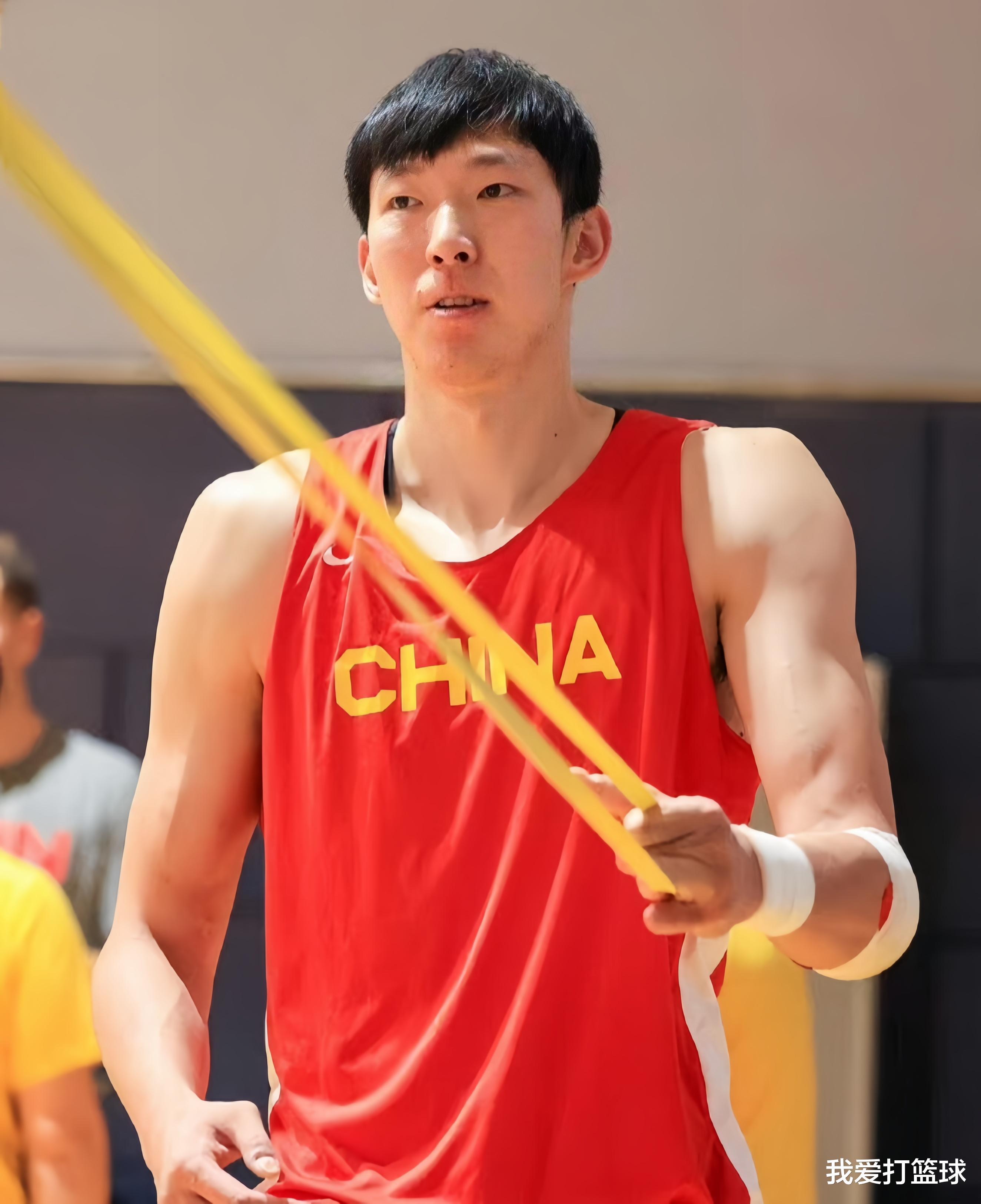 中国男篮5月集训！乔帅举办短训营，12名小将希望大，3大新秀在内(1)