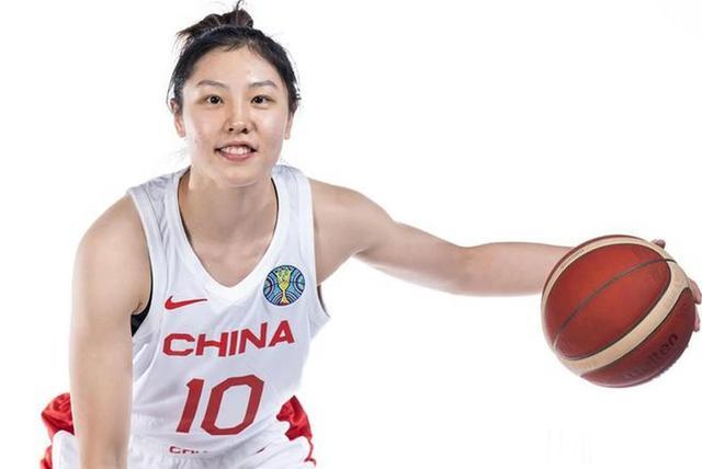 太美了！中国女篮10大美女排名，李梦排名第5，她竟然排名第一。(8)