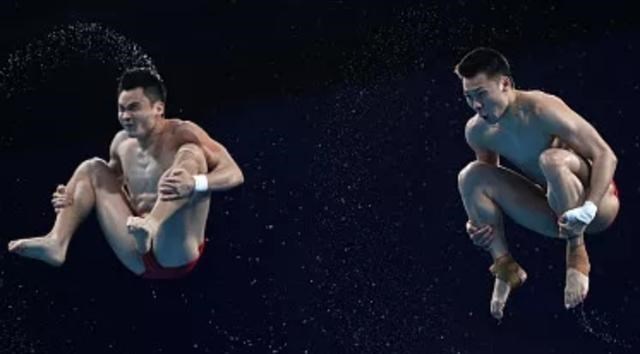 致命失误！中国男子十米双人跳台错失金牌，英国组合实现逆袭！(3)