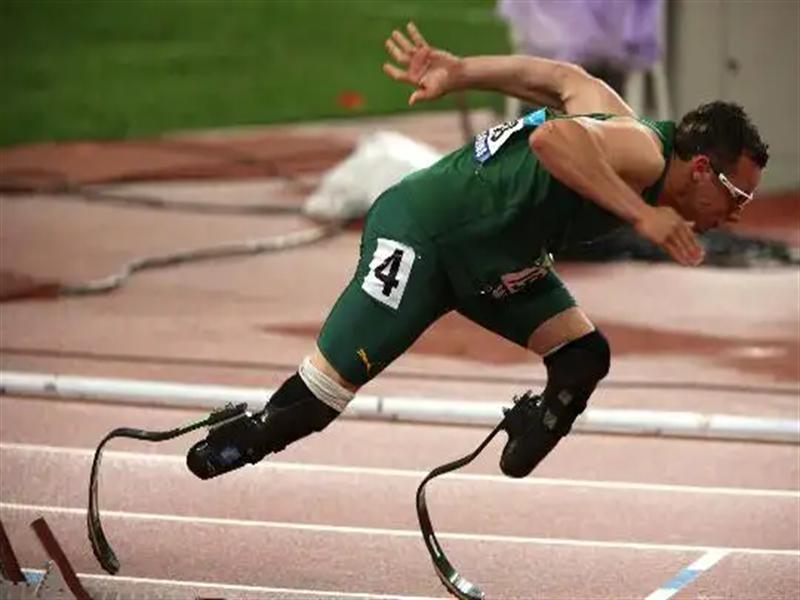 皮斯托瑞斯，以假肢跑进奥运会，他也曾比健全人更快更强(1)