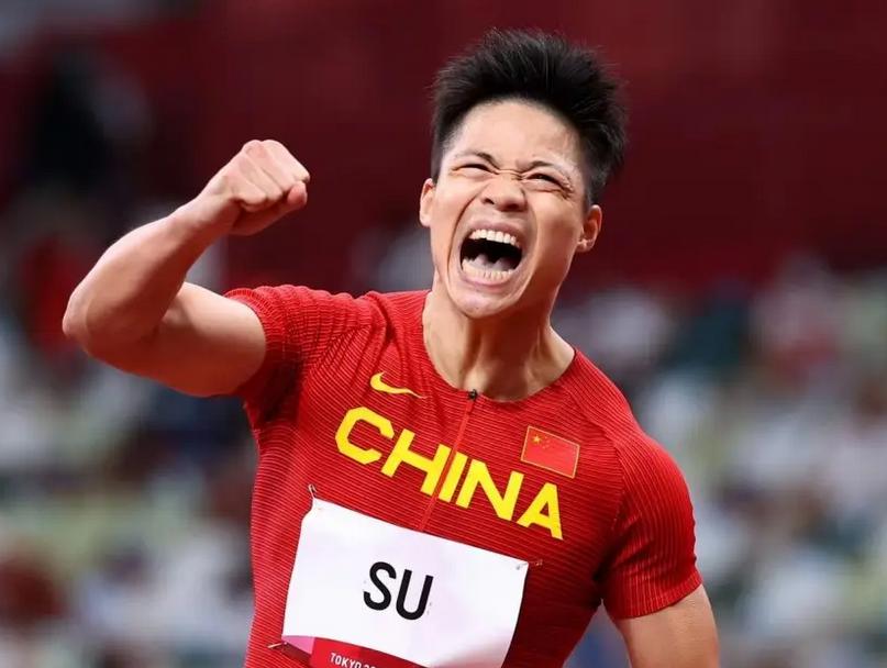 黄种人的骄傲，9.98秒创亚洲百米新纪录，打破黑人多年垄断(2)