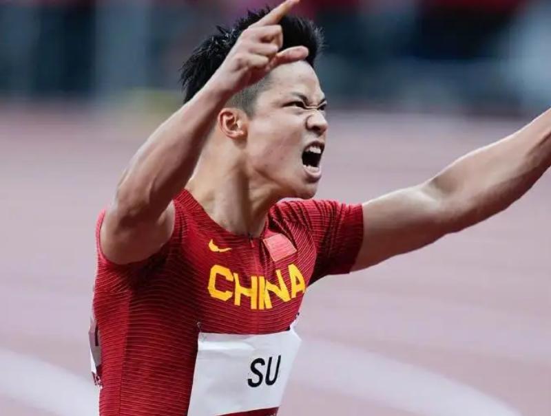 黄种人的骄傲，9.98秒创亚洲百米新纪录，打破黑人多年垄断(5)