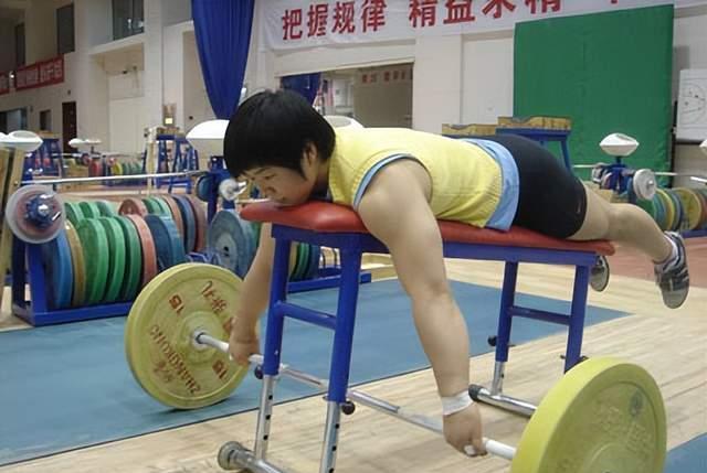 刘春红：来自农村的奥运冠军，29次破世界纪录却因禁药成一生污点(4)