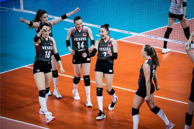 国家联赛土耳其女排3-1挫日本 夺第7胜锁定前8名(1)