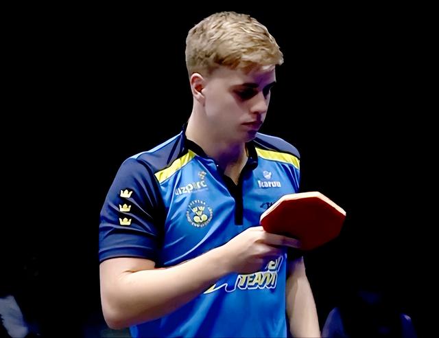 国乒世界冠军出局！20岁瑞典小将晋级决赛，被誉为大满贯的接班人(2)