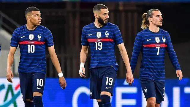 卡塔尔世界杯夺冠最大热门：法国除非发生‘内讧’，不然无法战胜(2)
