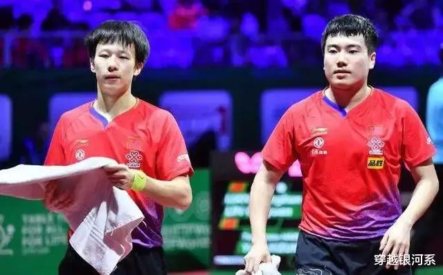 中国乒乓球男队两大主力樊震东和王楚钦连负张本智和！(2)