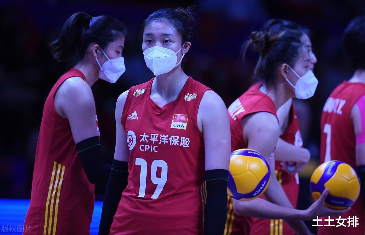 坏消息！中国女排世界排名创新低！奥运资格赛恐掉入“死亡组”(2)