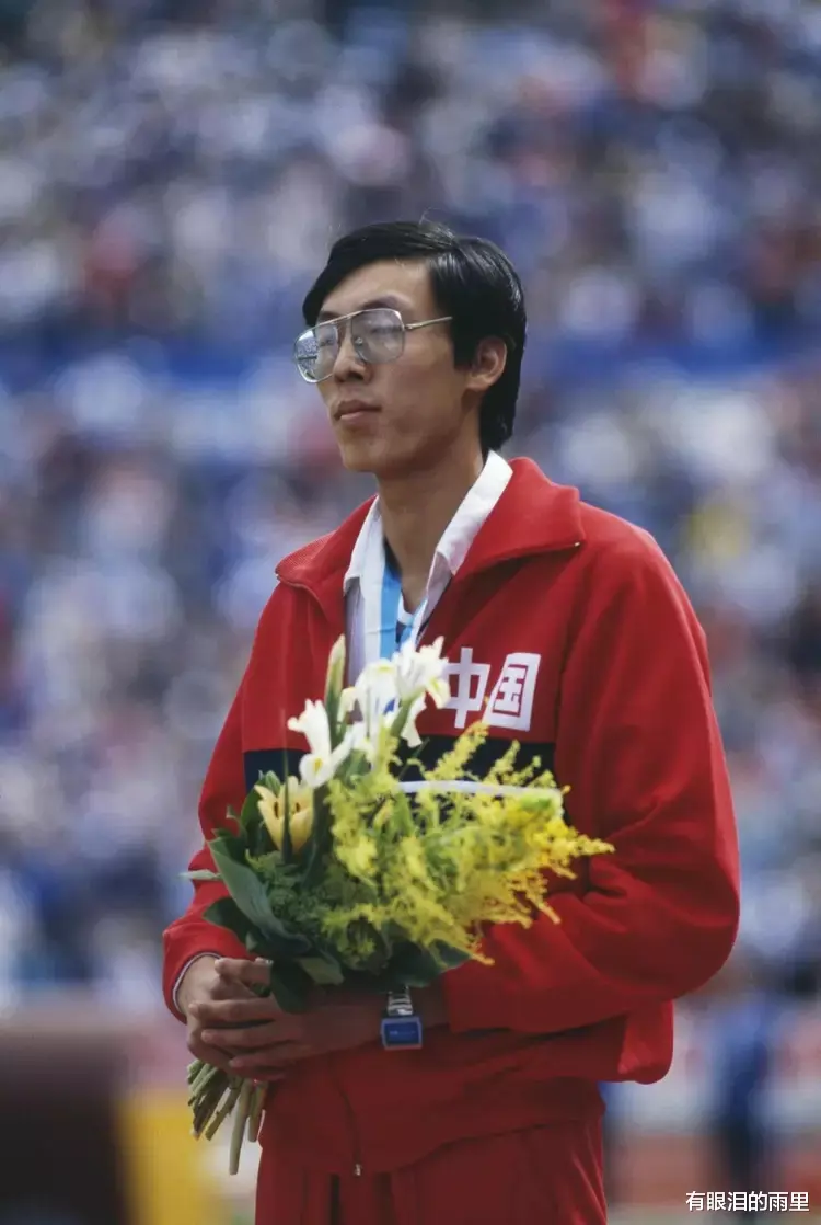 “跳高王子”朱建华：奥运会夺铜让人心痛，退役后现在过得怎样？(3)