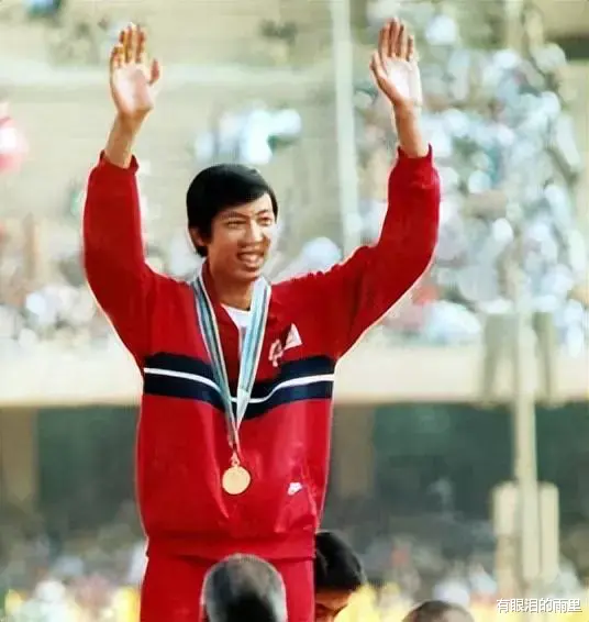 “跳高王子”朱建华：奥运会夺铜让人心痛，退役后现在过得怎样？(15)