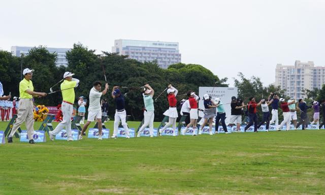 第六届业余高尔夫超级联赛收杆 东莞老鹰队夺冠(2)