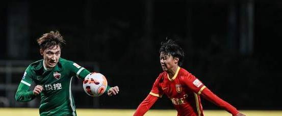 泰山队贾德松再次拉伤，赛季可能报销？对深圳补赛，对手是年轻人(3)