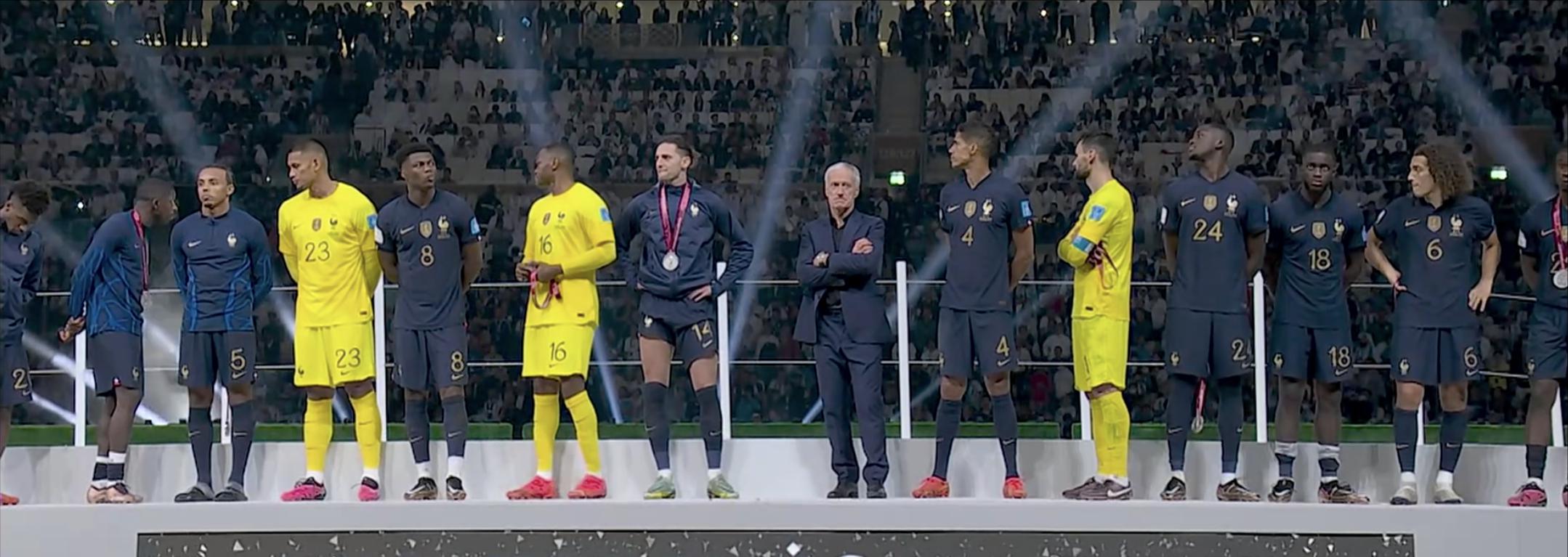 笑死！网友神评：阿根廷队战胜非洲雄狮 法国队决赛全是黑人(5)