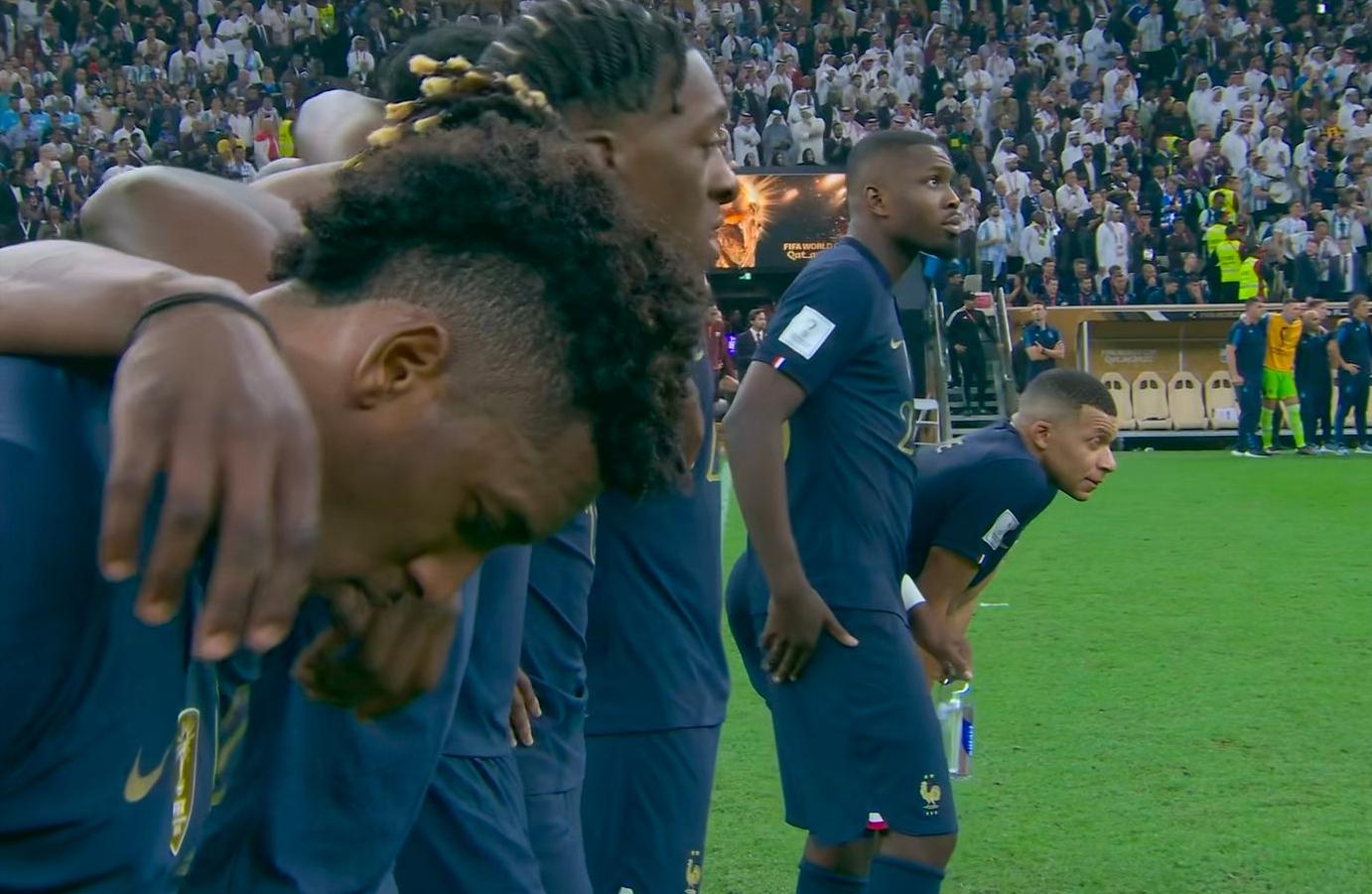 笑死！网友神评：阿根廷队战胜非洲雄狮 法国队决赛全是黑人(14)