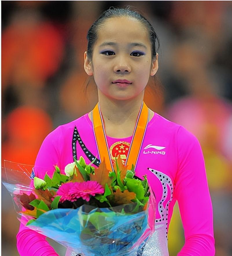 奥运冠军邓琳琳：13年被保送北大，后去美国进修，如今怎么样了？(8)