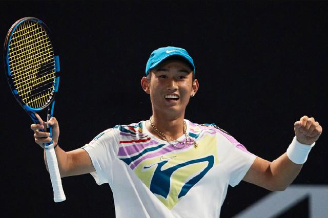 中国网坛新纪录！18岁天才少年闯入澳网正赛，创4大神迹狂赚50万(1)