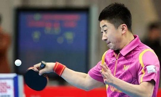 王曼昱教练绰号叫“国王”，网红教练张超打不过他，前三板有一套(2)