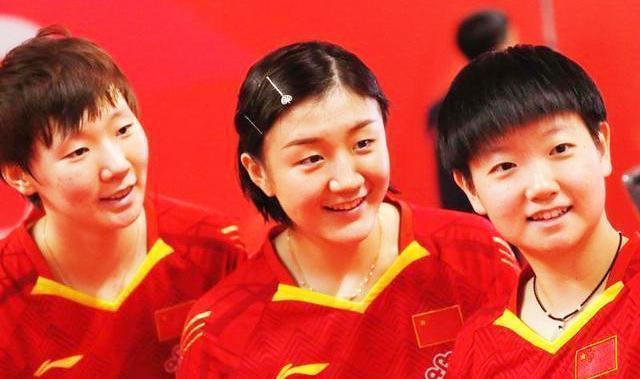中国女乒大捷，直板女将3-2逆转日本张本美和，4将3-0、3-2晋级(1)