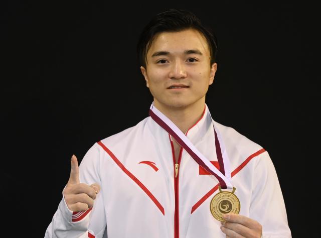 体操世界杯赛多哈站 刘洋伤愈归来获男子吊环冠军(1)