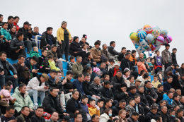 贵州“村BA”总决赛开打：扩建后的2万人球场座无虚席，“东道主”晋级冠军战(4)