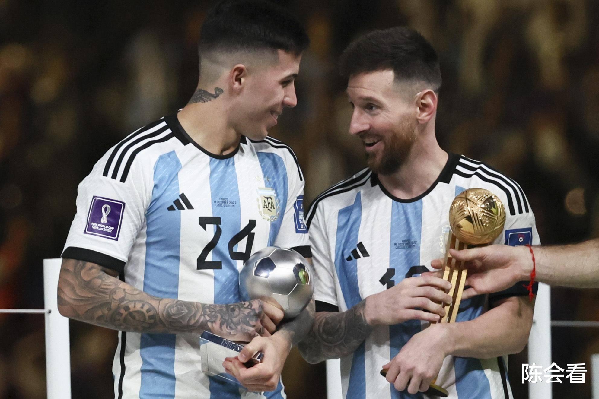 梅西为什么夺得世界杯，阿根廷为什么这么团结，都是梅西的魅力(2)