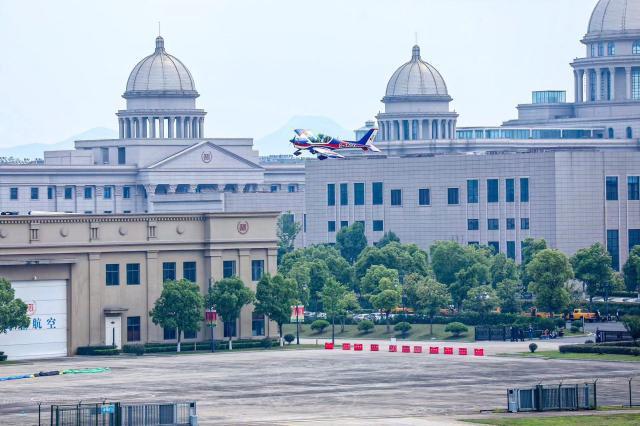 全国轻型飞机锦标赛开幕 16支航空运动队齐聚新昌(3)