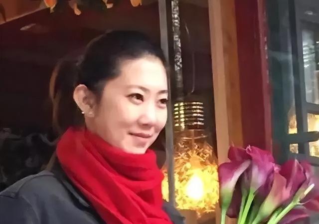 女排女神薛明：曾创国家队得分纪录，与央视导演离婚后至今单身(14)