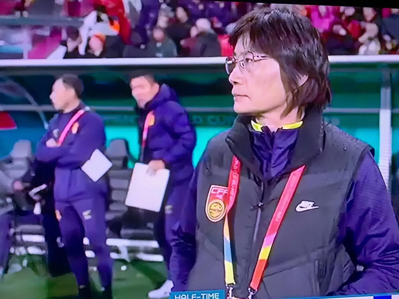 争议不断！那场比赛引发了球迷热烈辩论"

在中国足球历史上留下了浓墨重彩的一笔！(1)