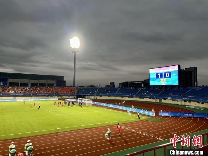 中国台北队男足项目小组赛1比0战胜印尼 系亚运会首胜(1)