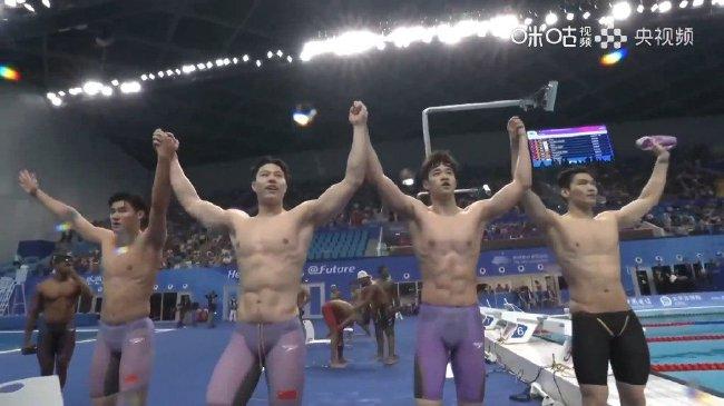 亚运游泳第3日中国再获4金 男子接力再刷亚洲纪录(1)