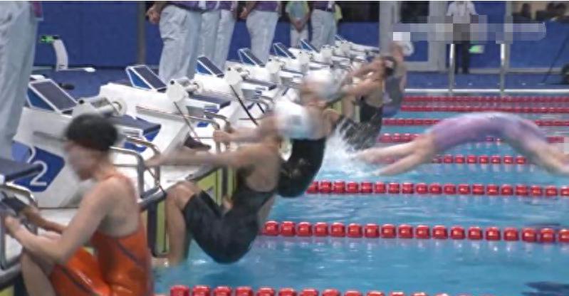 本次亚运会最离谱的比赛！竟然发生在中国游泳队！泳迷评论真搞笑(2)