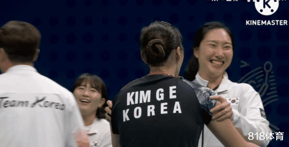 没素质！韩国女队侮辱性模仿何冰娇含泪，3-0横扫国羽夺冠得意忘形(6)