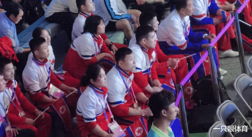 太意外！中国举重女队5次冲金失败，廖桂芳退赛，朝鲜又是冠军(4)