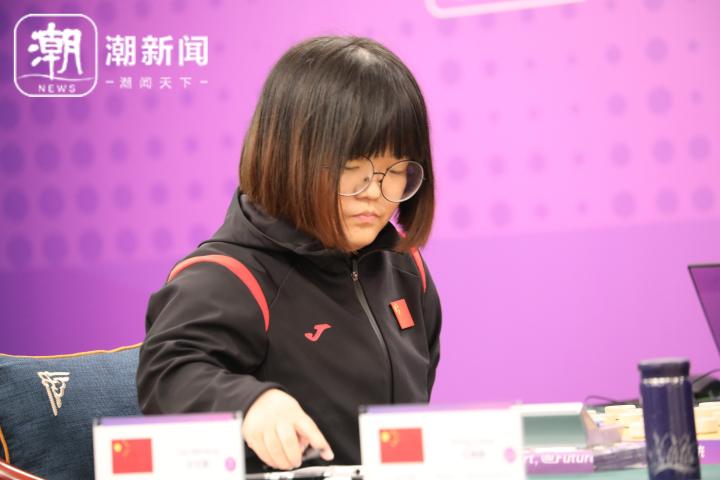 小身体大能量！“袖珍棋王”左文静获得亚运会女子个人赛金牌(1)