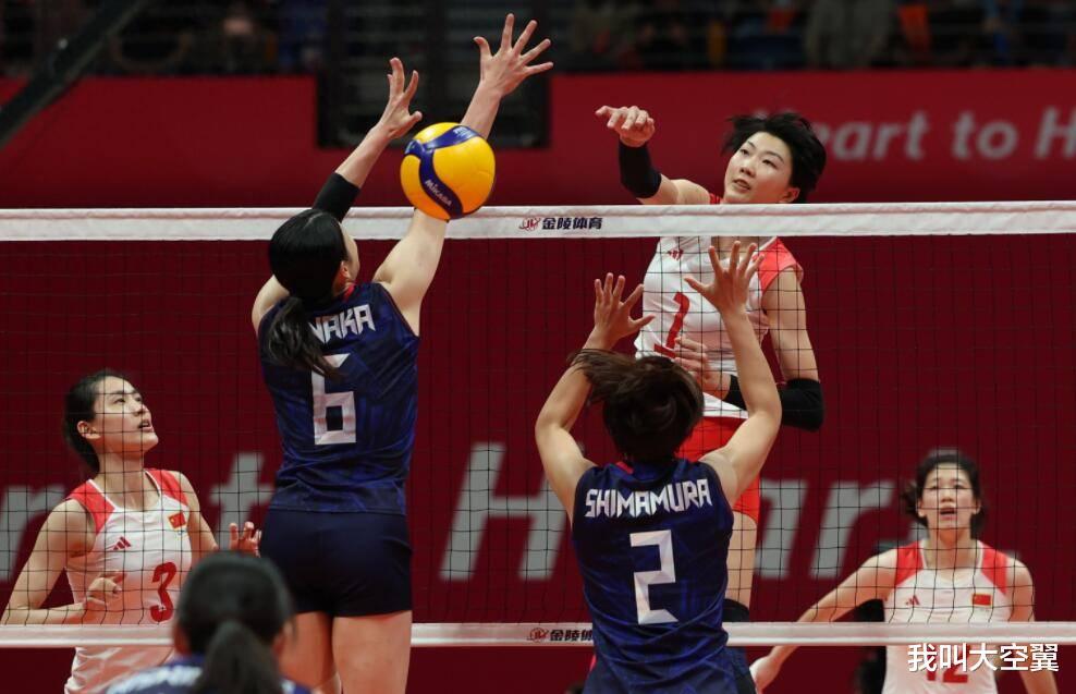 亚运会中国女排横扫日本原因揭晓！球迷第二次发声，这回说了真话(4)