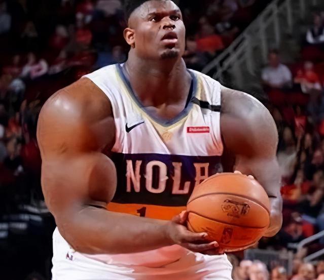 NBA最强坦克身材阵容都有谁？奥尼尔像绿巨人 詹姆斯似非人类(1)