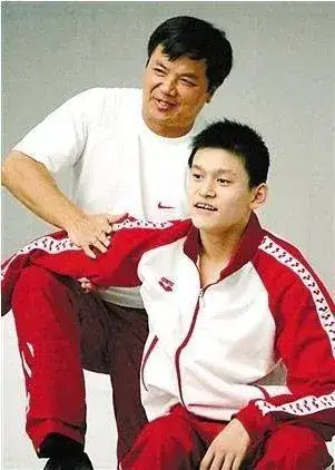“妈宝男”孙杨：从奥运冠军到无人问津，绝不仅仅是因为拒绝尿检(13)