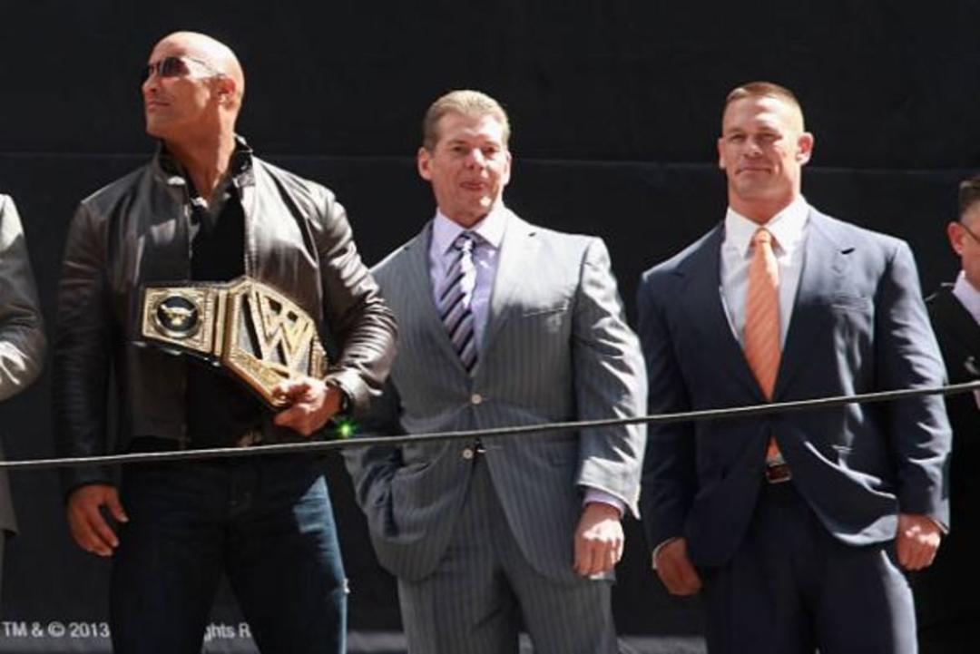 WWE发布重磅通知，巨石强森成董事会成员，罗曼冠军又稳了！(4)