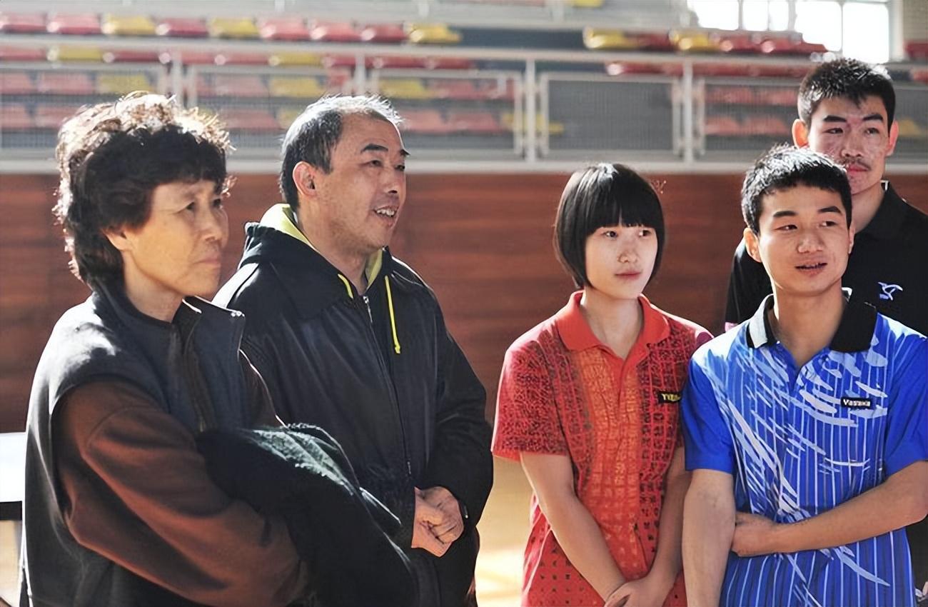 传奇乒坛名将李振恃：妻子也是世界冠军，女儿和洋女婿也打乒乓球(11)